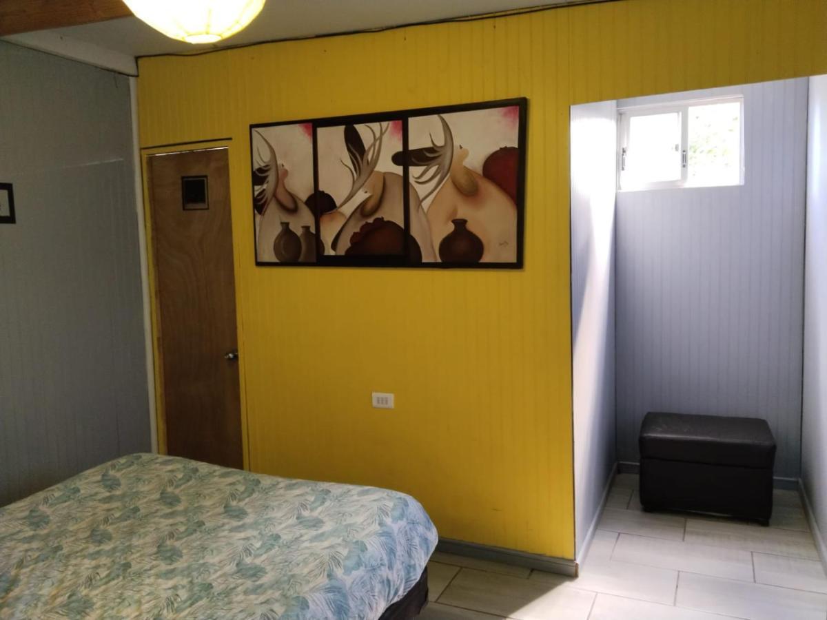 Hotel Hanau'Eepe Hanga Roa Exterior photo